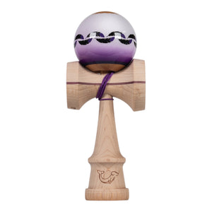 Lyndon Whalen's pro model kendama with sticky paint.