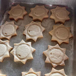 Sol logo cookies made with the 3D cookie cutter.